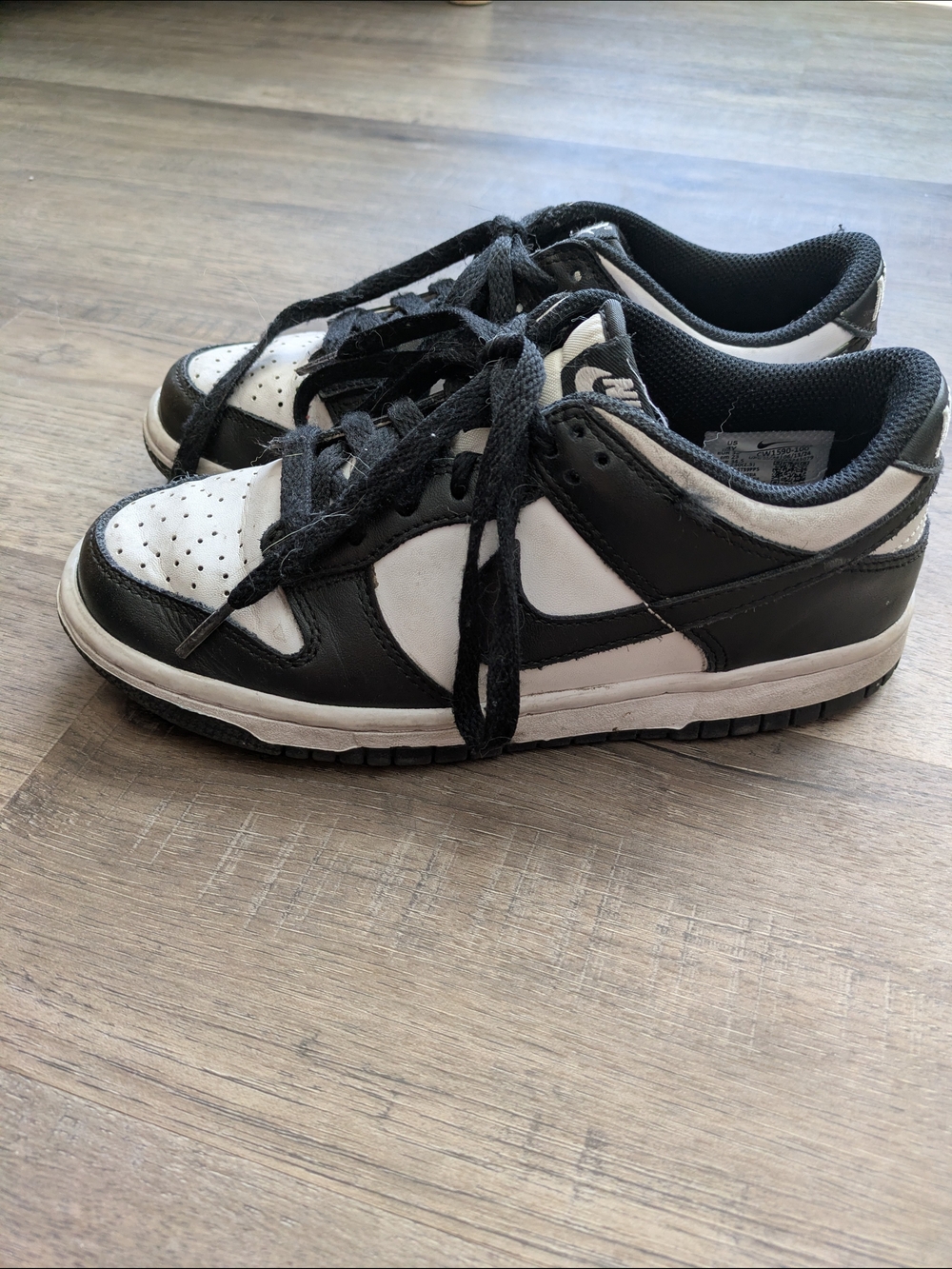 Nike White and Black Kids’ Panda Dunks Sz 4y